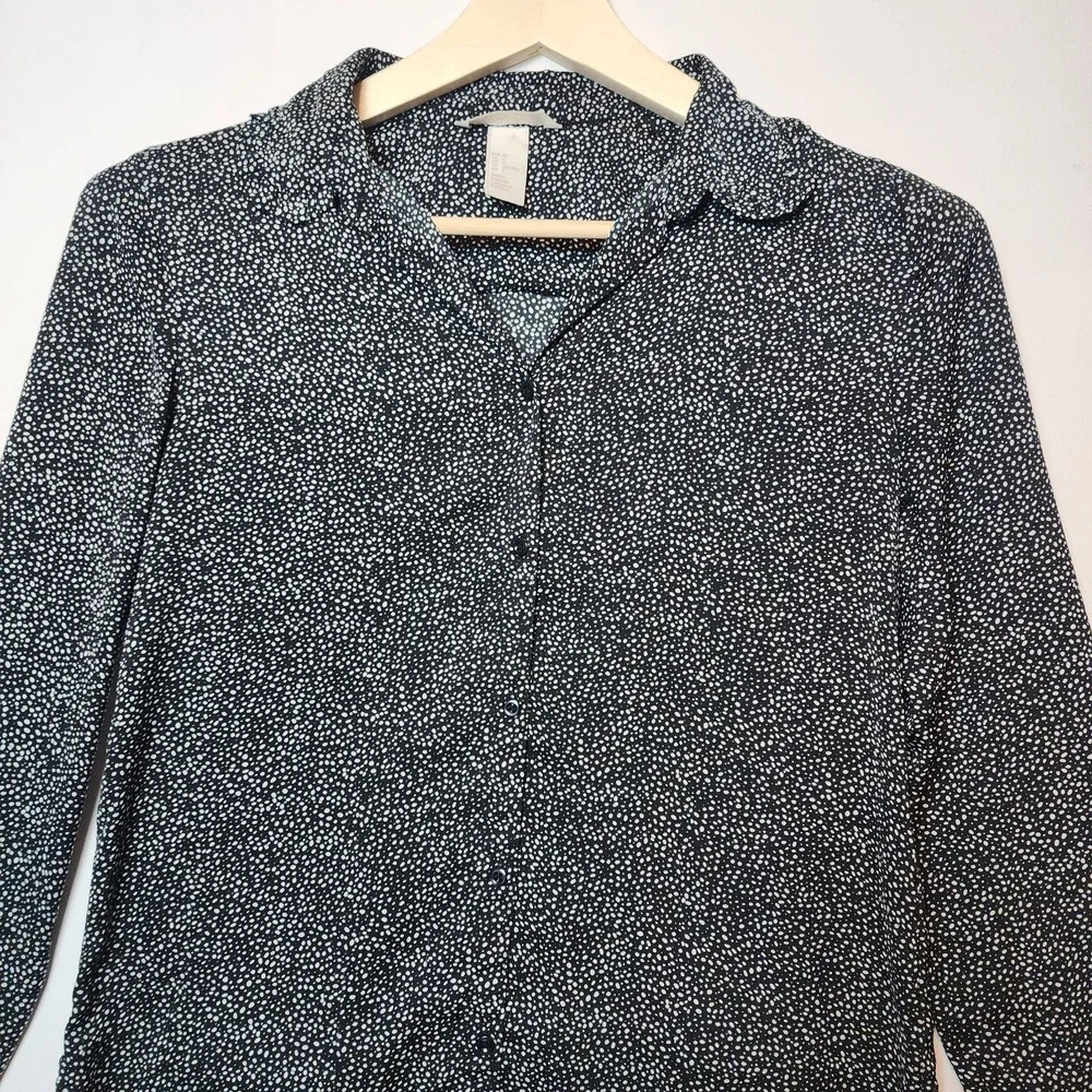 HM Black White Micro Dot Print Long Sleeve Button Down Blouse Size 2 - Picture 2 of 7